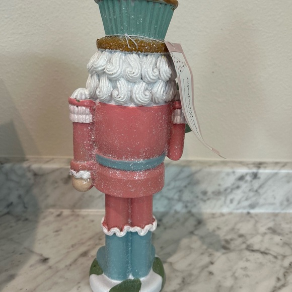 Cupcakes And Cashmere Cupcake Nutcracker-NWT - Picture 5 of 7